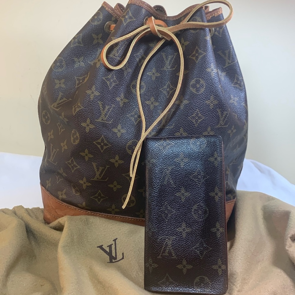 Louis Vuitton Monogram Noe w/LV dust-bag, LV long bifold wallet, bag insert
